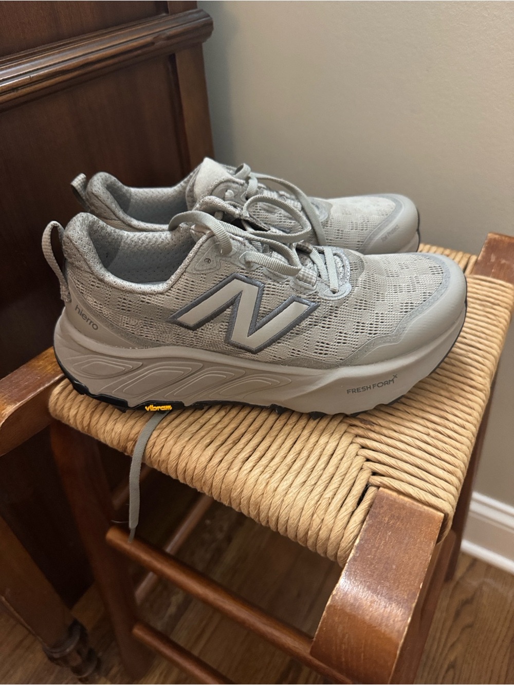 New Balance Women's Fresh Foam X Hierro V9 - Picture 6 of 7